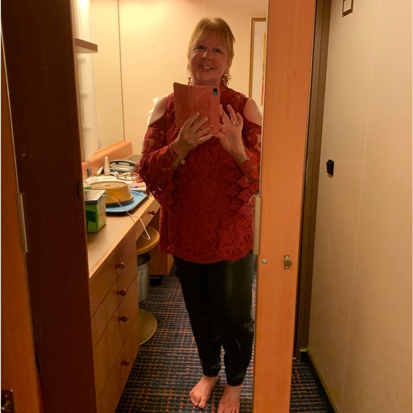 Meet your Posher, Barbara - Picture 1 of 16